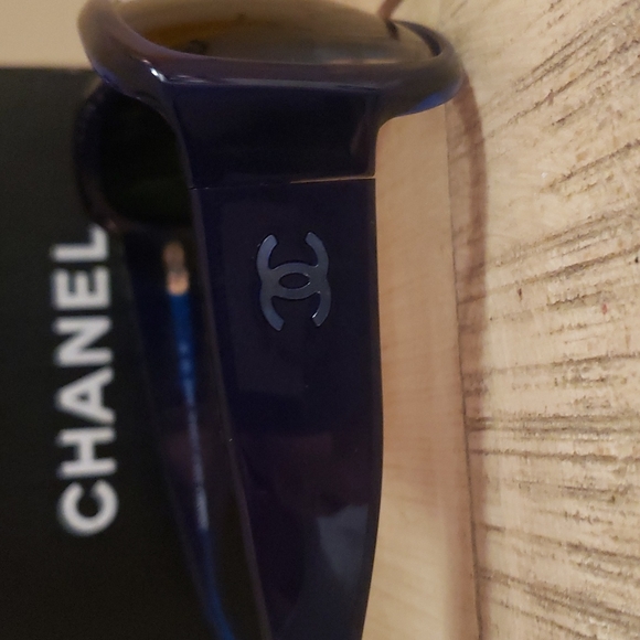 NWT⭐AUTHENTIC CHANEL⭐ Blue Jackie O style STUNNING SOPHISTICATED Sunglasses. - Picture 5 of 16